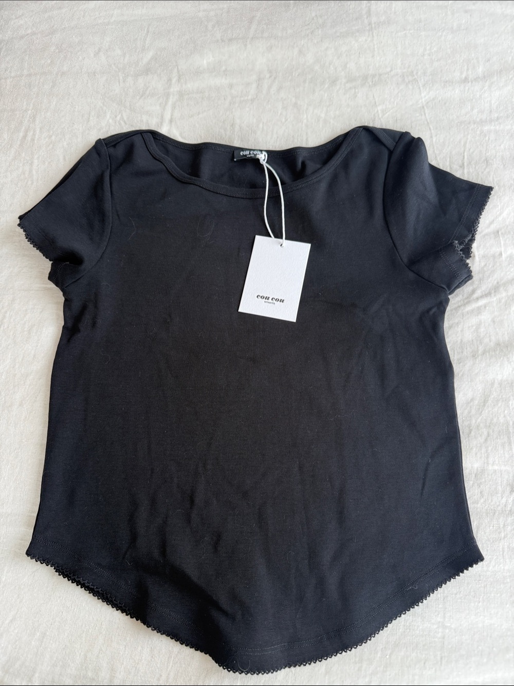 Black Short Sleeve Scoop Neck Tee